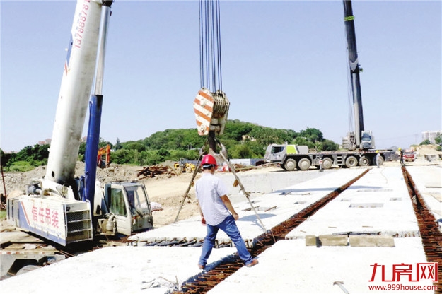 东山：第一座市政桥梁工程开始吊装——九房网