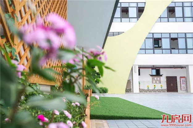 把“动车站”搬进幼儿园?!看看龙文这所新投用的公办幼儿园....——九房网 把“动车站”搬进幼儿园?!看看龙文这所新投用的公办幼儿园....——九房网