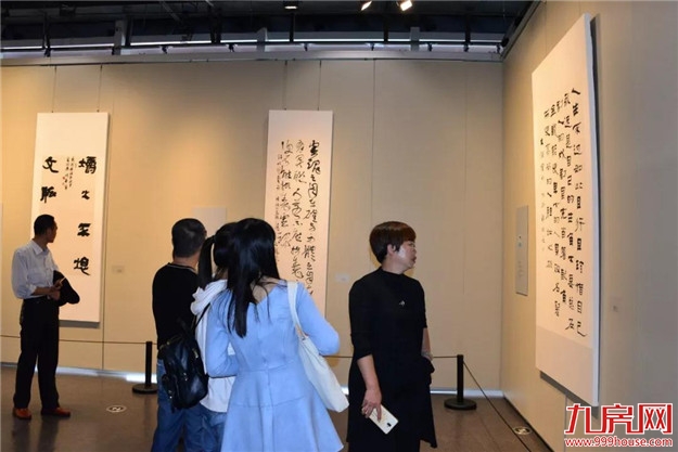 走进林语堂故里 | 福建省中青年书法家作品展在漳开幕——九房网 走进林语堂故里 | 福建省中青年书法家作品展在漳开幕——九房网