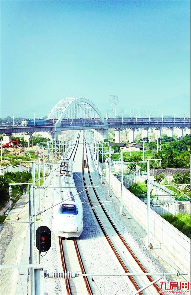 【漳州记忆影像见证40年之辉煌成就】漳州铁路驶入新时代——九房网 【漳州记忆影像见证40年之辉煌成就】漳州铁路驶入新时代——九房网