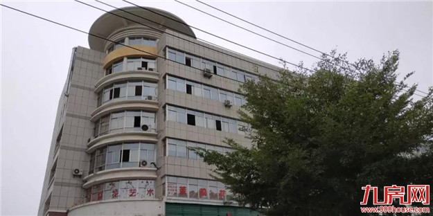 问题广告牌闹心不？九龙大道这些广告牌，拆！——九房网