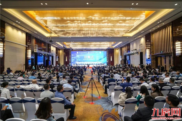 这个亚州乃至世界业界影响和规摸最大的行业盛会今天在龙文启幕，趁着周末赶紧去看看——九房网