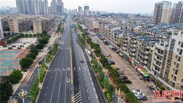 漳华东路人行道“变样”了，下月初路灯将全线亮起！——九房网