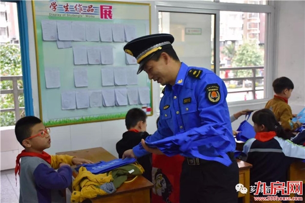 【城市·城管】维护市容市貌,他们义不容辞!——九房网 【城市·城管】维护市容市貌,他们义不容辞!——九房网