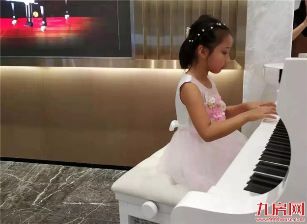 天籁之音,奏响名门|大唐名门印象钢琴音乐会优雅落幕!——九房网 天籁之音,奏响名门|大唐名门印象钢琴音乐会优雅落幕!——九房网