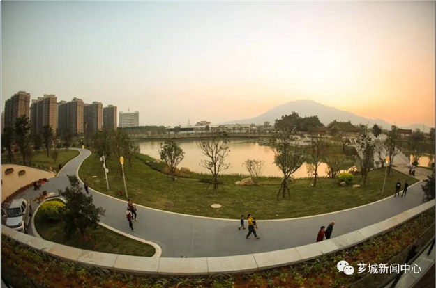 2019去哪儿?西院湖二期、香蕉海里的语丝书吧、京华剧场这个元旦开们迎客啦!!——九房网 2019去哪儿?西院湖二期、香蕉海里的语丝书吧、京华剧场这个元旦开们迎客啦!!——九房网