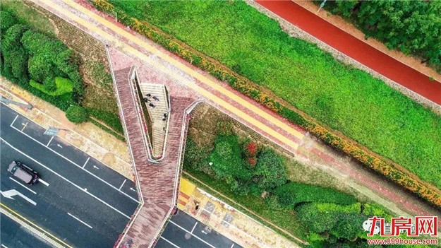 碧湖城市广场人行天桥即将通行啦！——九房网