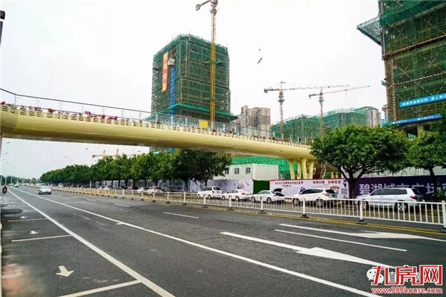 碧湖城市广场人行天桥即将通行啦！——九房网