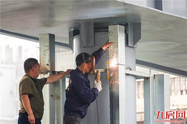 龙文又一座人行天桥即将完工！万达逛街太方便——九房网