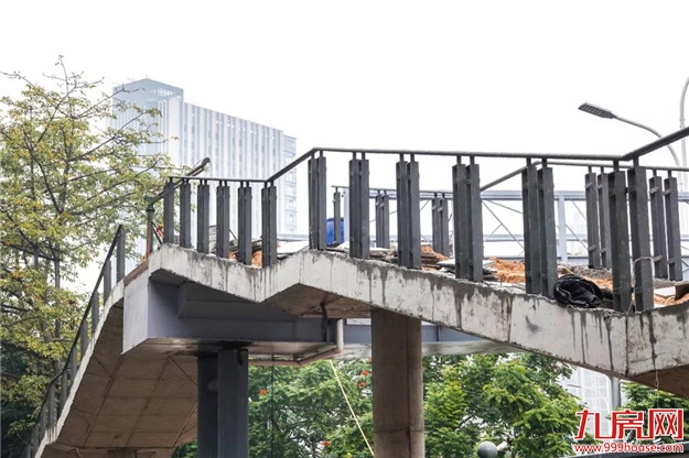 龙文又一座人行天桥即将完工！万达逛街太方便——九房网