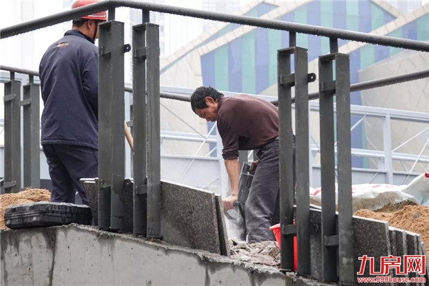 龙文又一座人行天桥即将完工！万达逛街太方便——九房网