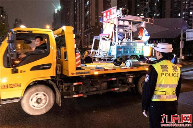 环保在行动 | 摊贩们别再打“游击战”,“蜀黍”们将持续出手!——九房网 环保在行动 | 摊贩们别再打“游击战”,“蜀黍”们将持续出手!——九房网