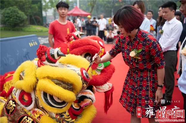 万众所期,漳州共鉴!【中骏·雍景府】营销中心火热盛放——九房网 万众所期,漳州共鉴!【中骏·雍景府】营销中心火热盛放——九房网