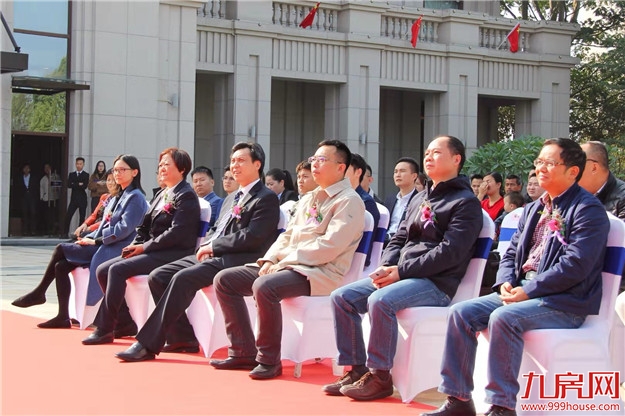 刚刚签约! 又一大型百货牵手漳浦,入驻夏商水岸名都商业综合体!——九房网 刚刚签约! 又一大型百货牵手漳浦,入驻夏商水岸名都商业综合体!——九房网