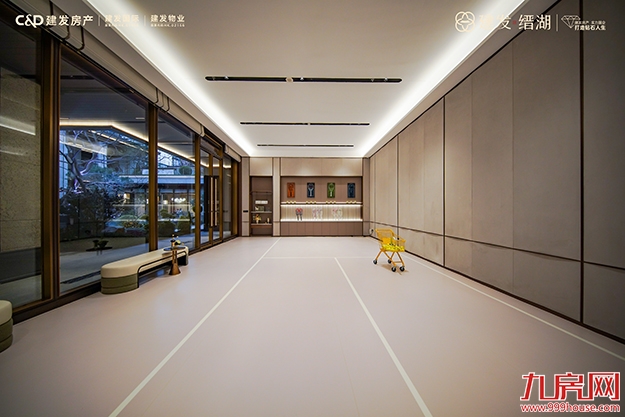 超6000㎡禅境美学示范区开放 直击泉州湾芯高端项目“现场力”——九房网 超6000㎡禅境美学示范区开放 直击泉州湾芯高端项目“现场力”——九房网